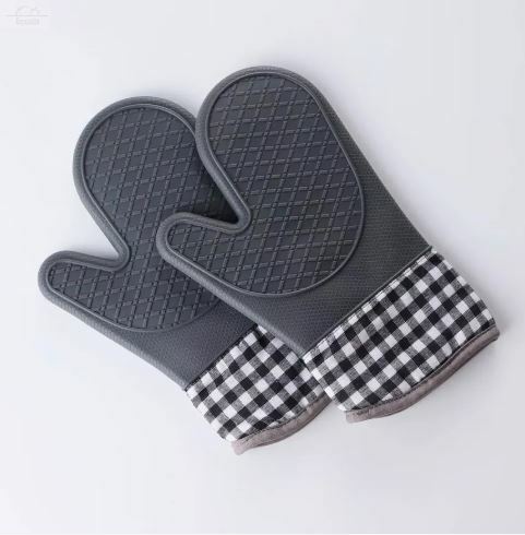 Рукавица 28 см силикон. 2 шт в упак. Рукавица 28 см силикон. 2 шт в упак.